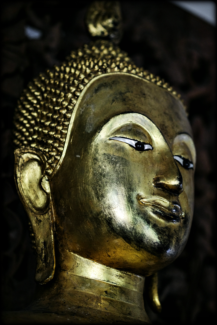 #thaibuddha #Rattanakosinbuddha #bronzebuddha #antiquebuddhas #antiquebuddha #buddhastatue